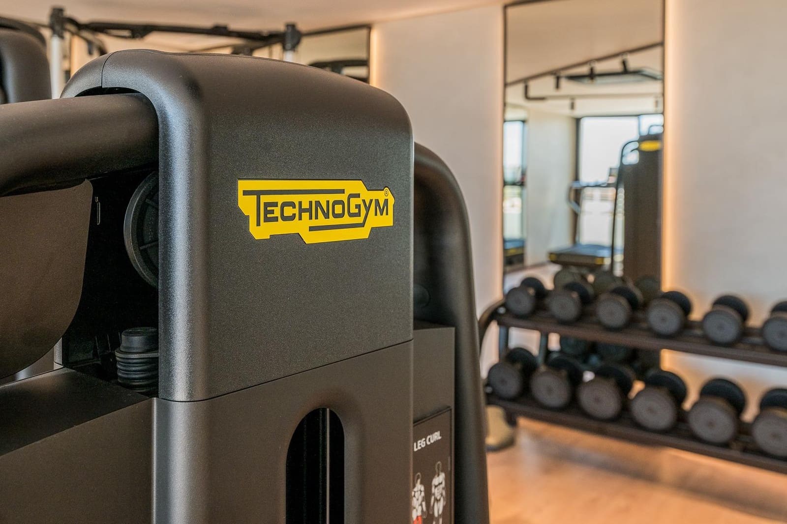 Ático de 3 habitaciones en Benalmádena en venta con piscina garaje - 3.495.000 € (Ref: 9359687)