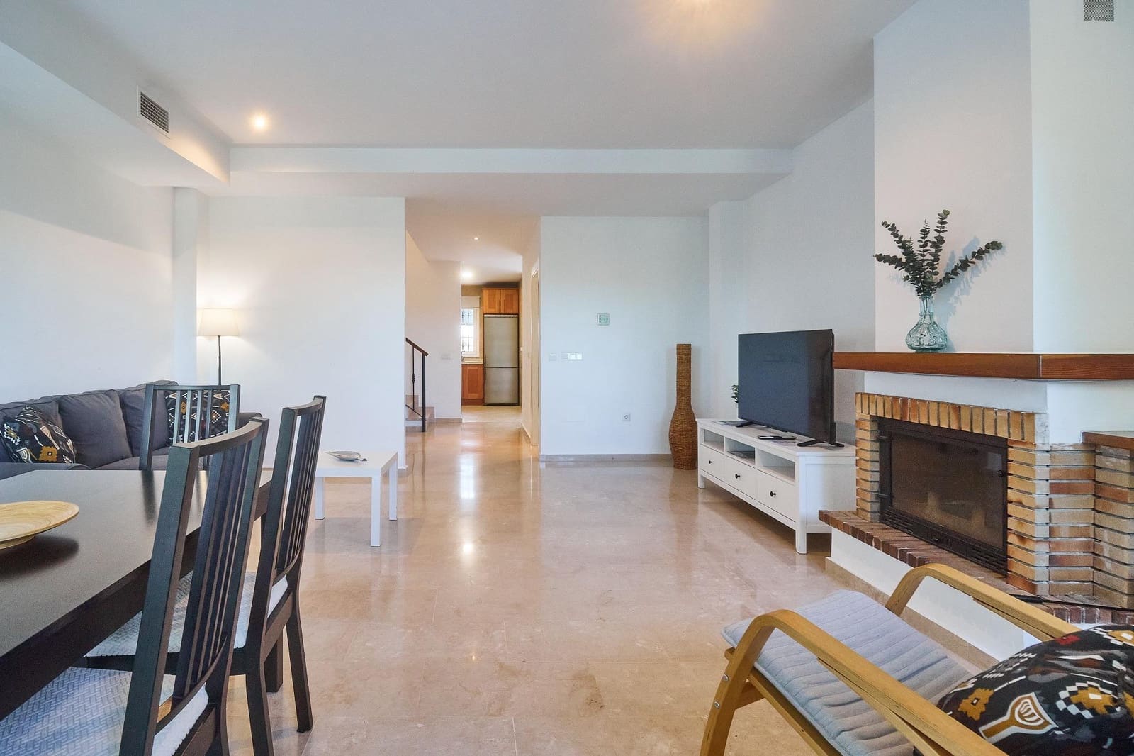 3 sypialnia Dom szeregowy na sprzedaż w Alhaurin de la Torre z basenem garażem - 429 990 € (Ref: 9359688)