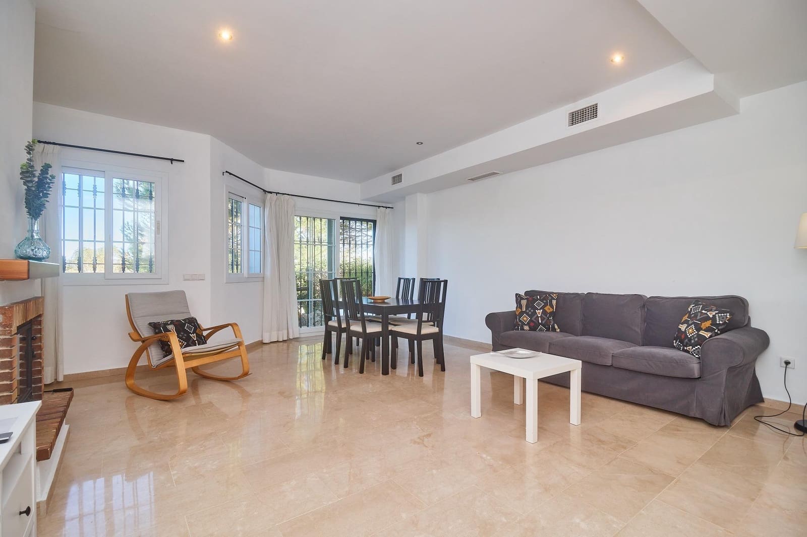 3 sypialnia Dom szeregowy na sprzedaż w Alhaurin de la Torre z basenem garażem - 429 990 € (Ref: 9359688)