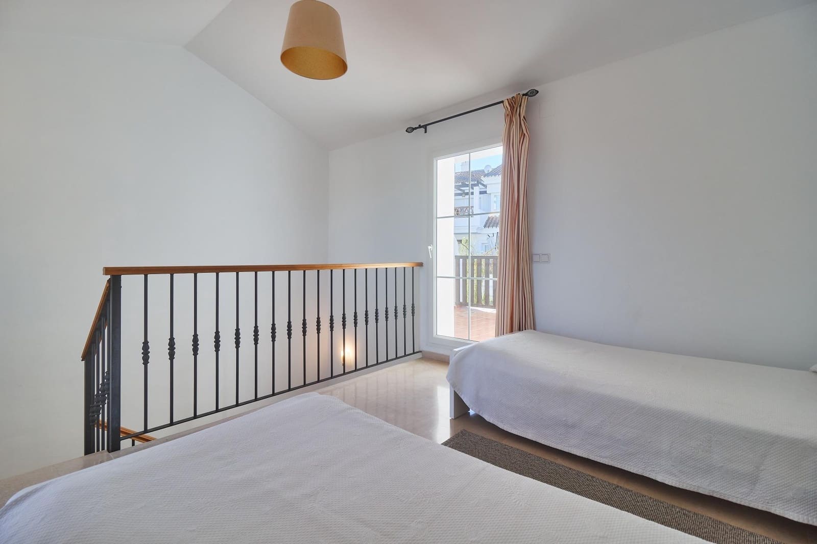 3 sypialnia Dom szeregowy na sprzedaż w Alhaurin de la Torre z basenem garażem - 429 990 € (Ref: 9359688)