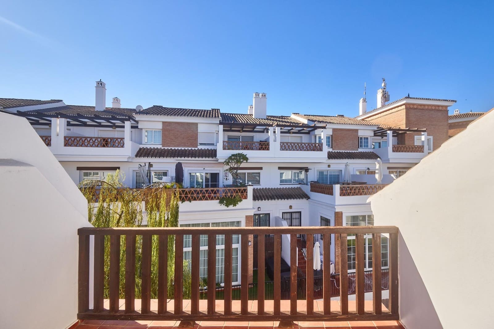 3 sypialnia Dom szeregowy na sprzedaż w Alhaurin de la Torre z basenem garażem - 429 990 € (Ref: 9359688)