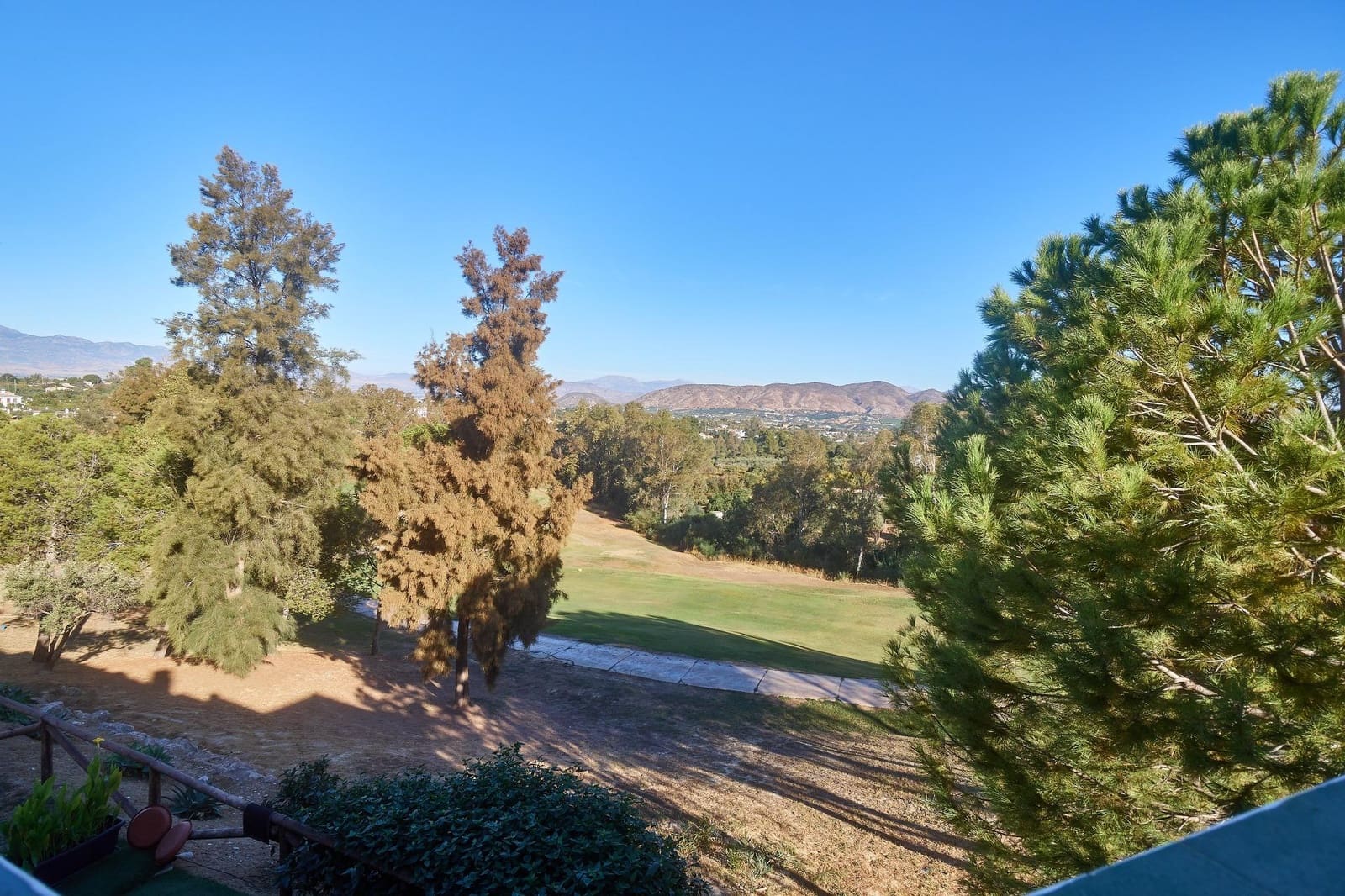 3 sypialnia Dom szeregowy na sprzedaż w Alhaurin de la Torre z basenem garażem - 429 990 € (Ref: 9359688)