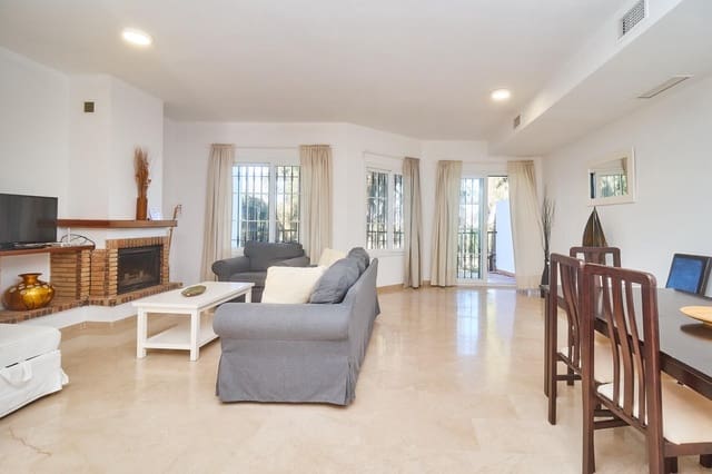 4 sypialnia Dom szeregowy na sprzedaż w Alhaurín de la Torre z basenem garażem - 479 990 € (Ref: 9359689)