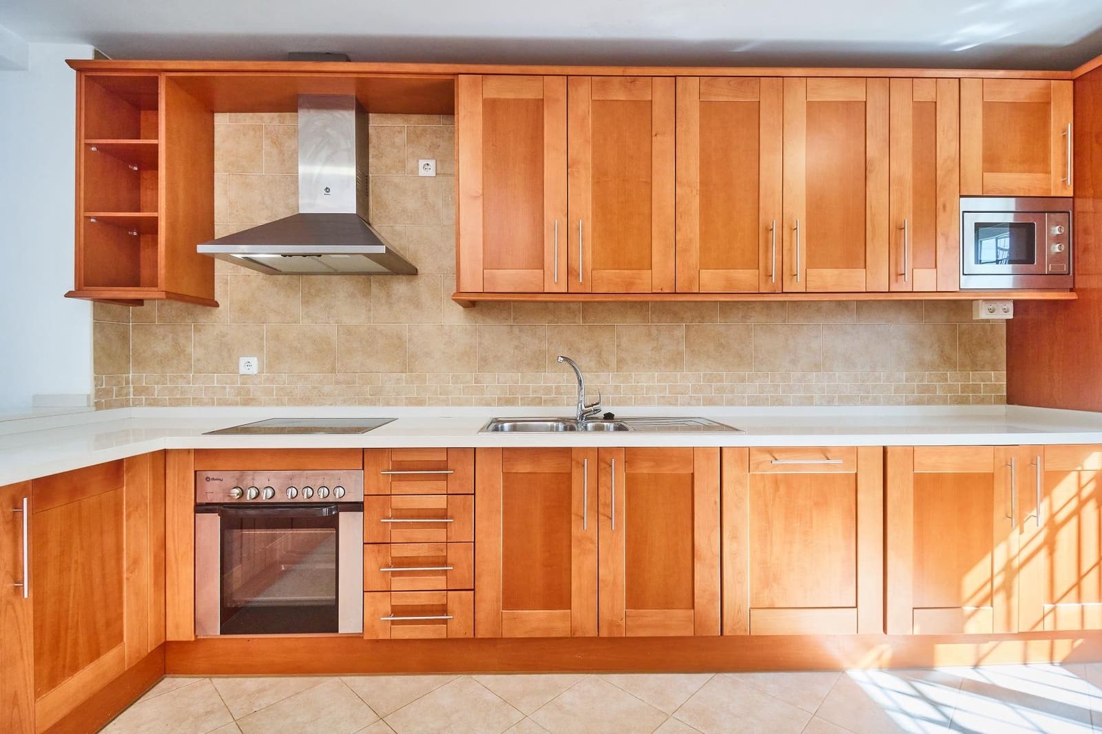 4 sypialnia Dom szeregowy na sprzedaż w Alhaurin de la Torre z basenem garażem - 479 990 € (Ref: 9359689)