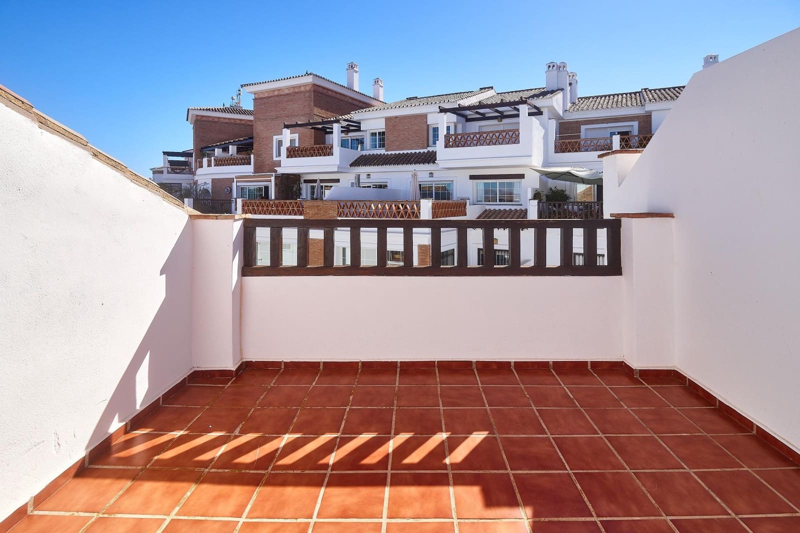 4 sypialnia Dom szeregowy na sprzedaż w Alhaurin de la Torre z basenem garażem - 479 990 € (Ref: 9359689)