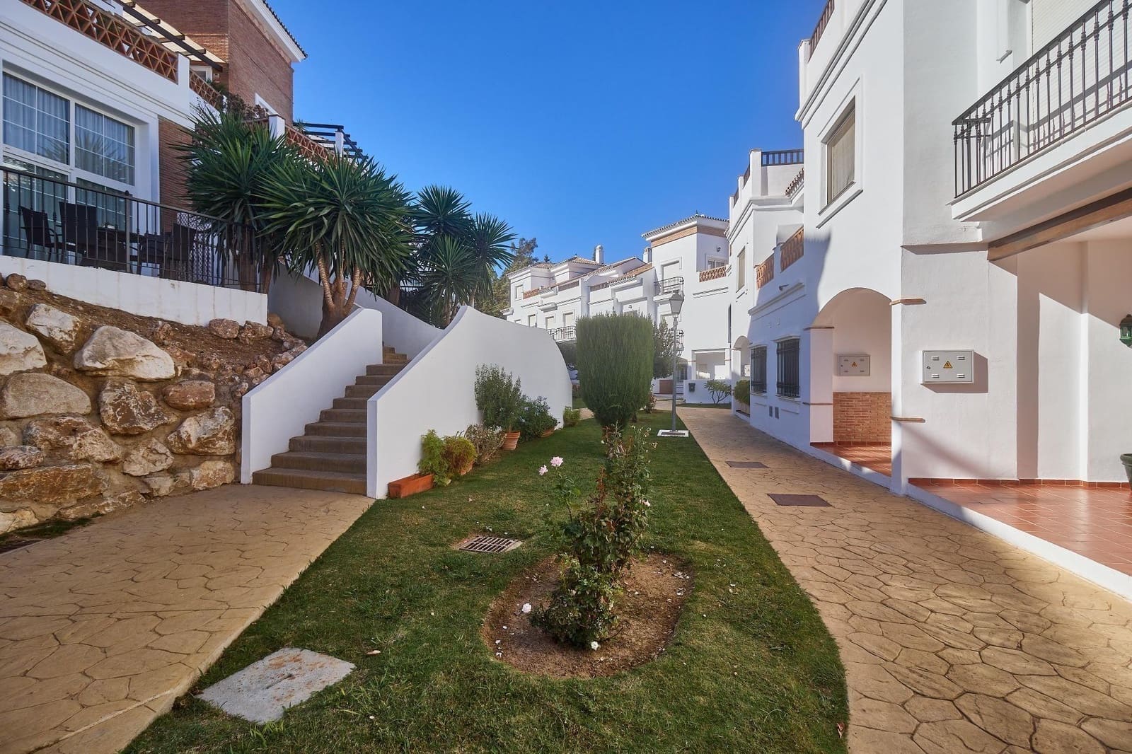 4 sypialnia Dom szeregowy na sprzedaż w Alhaurin de la Torre z basenem garażem - 479 990 € (Ref: 9359689)