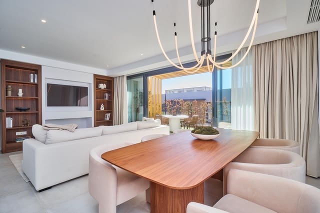 4 sovrum Radhus till salu i Mijas med pool garage - 837 000 € (Ref: 9431576)