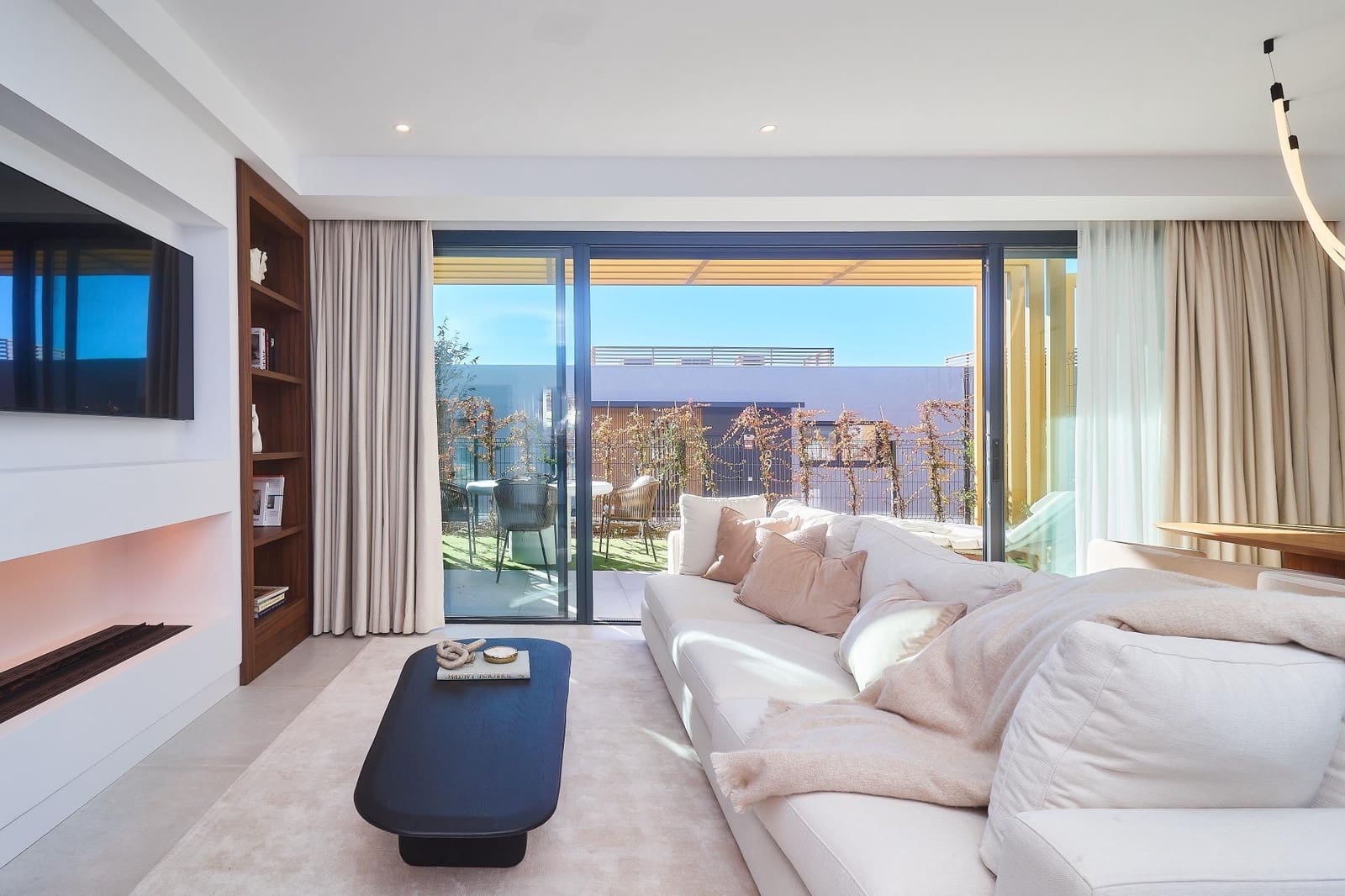 4 sovrum Radhus till salu i Mijas med pool garage - 837 000 € (Ref: 9431576)