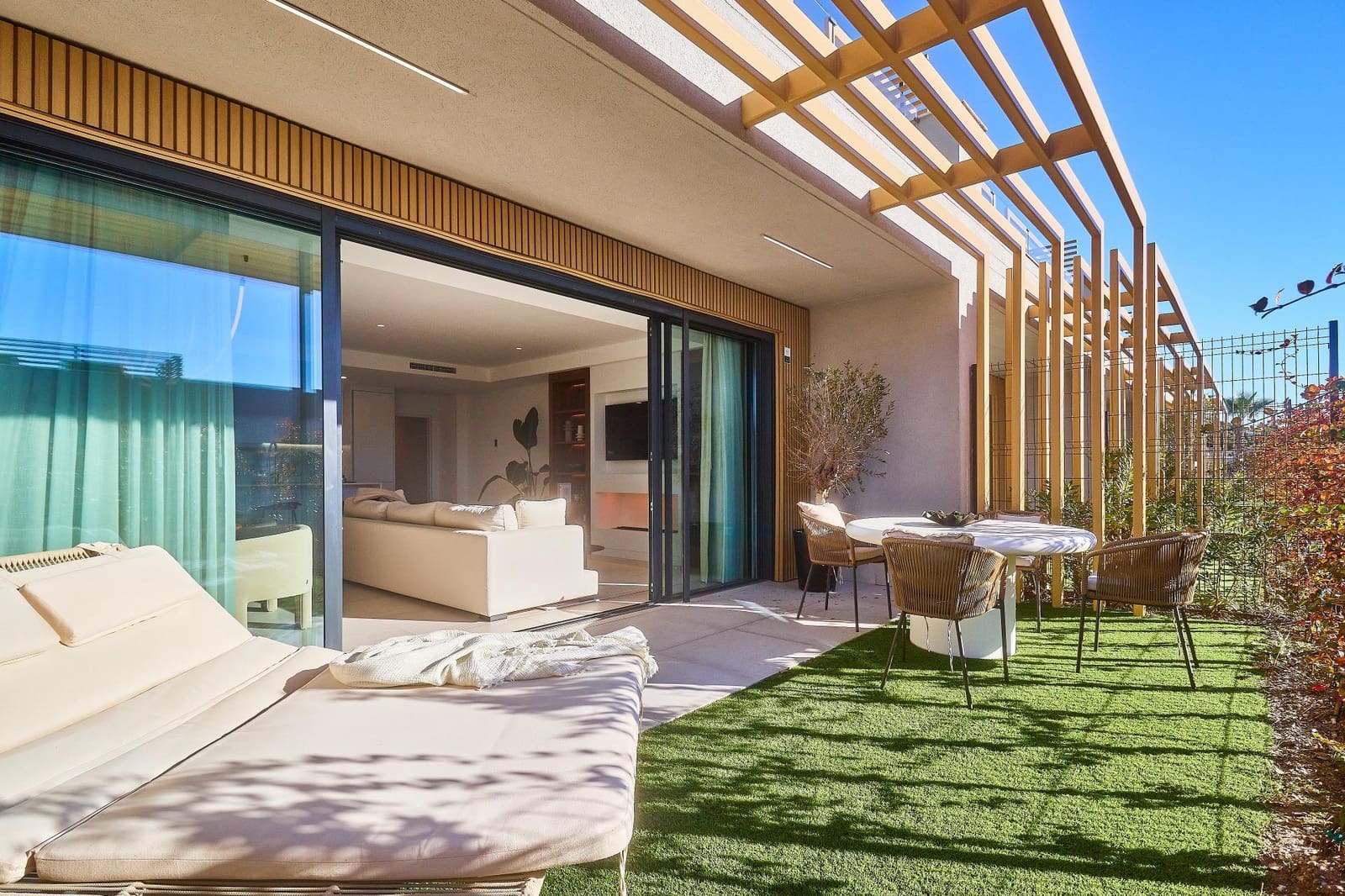 4 sovrum Radhus till salu i Mijas med pool garage - 837 000 € (Ref: 9431576)