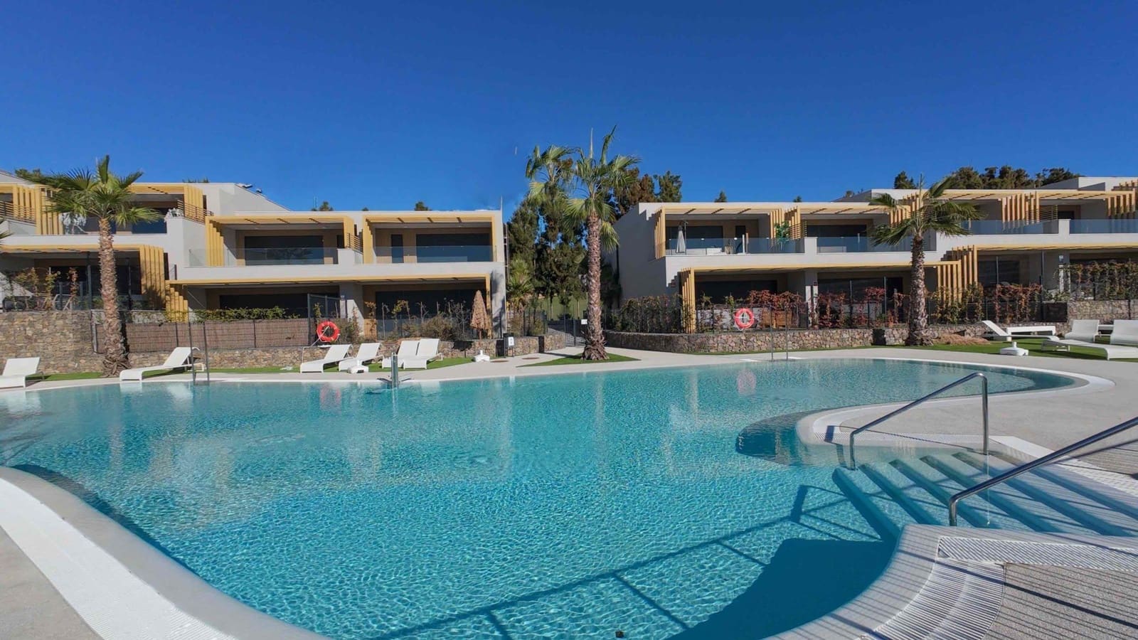 4 sovrum Radhus till salu i Mijas med pool garage - 837 000 € (Ref: 9431576)