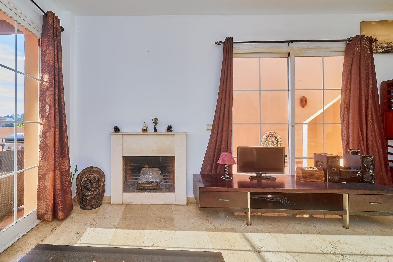 3 slaapkamer Villa te koop in El Faro met zwembad garage - € 550.000 (Ref: 9500732)