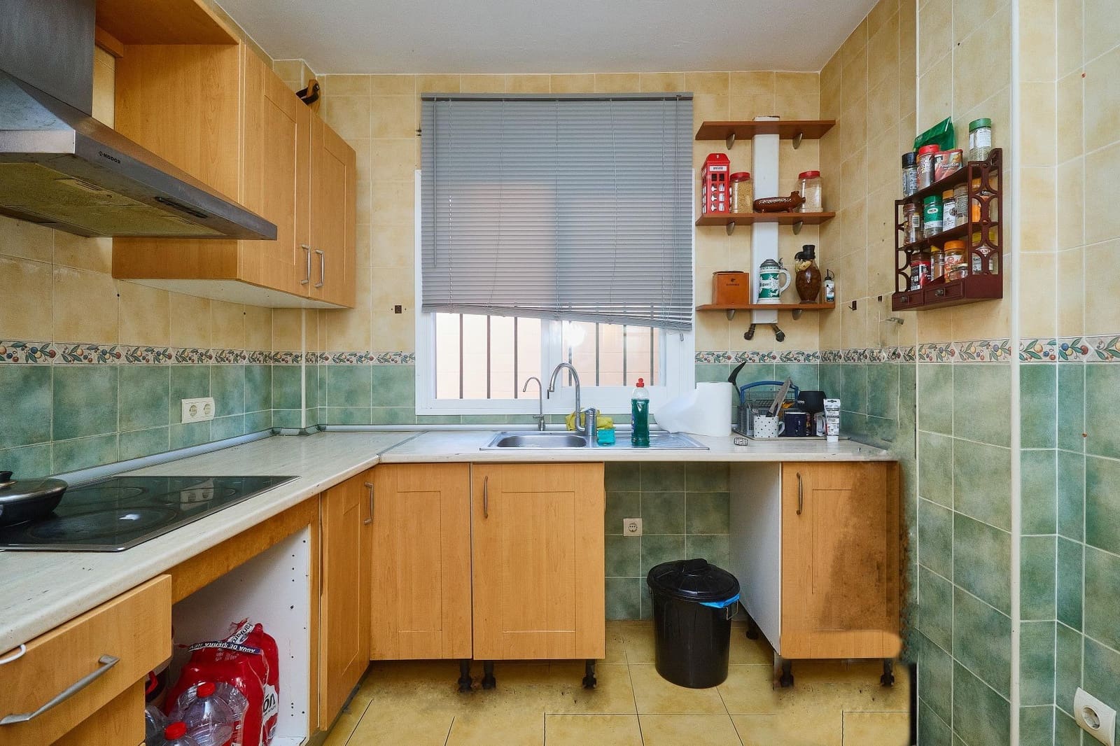 3 slaapkamer Villa te koop in El Faro met zwembad garage - € 550.000 (Ref: 9500732)