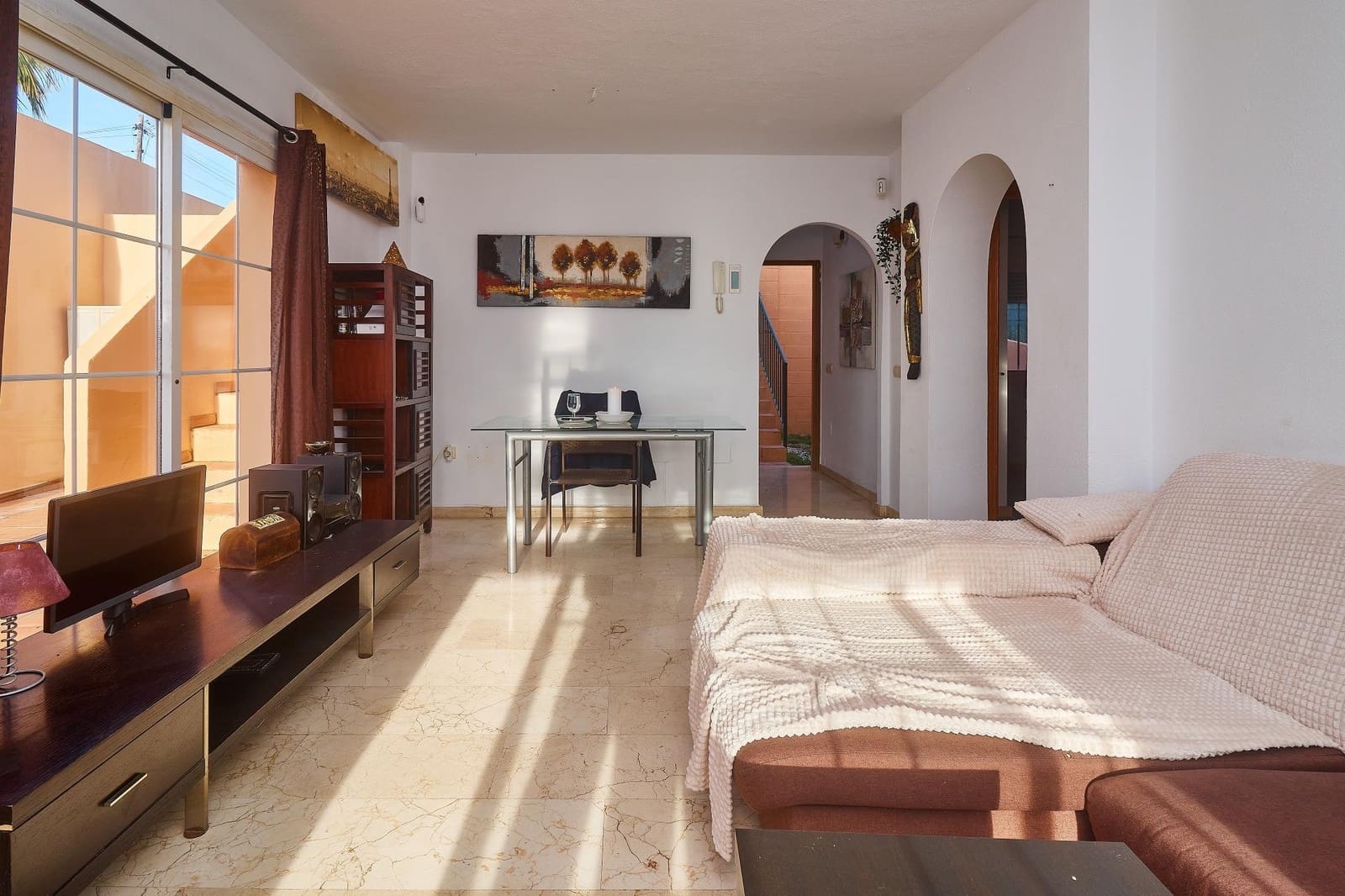 2 sypialnia Willa na sprzedaż w El Faro z basenem garażem - 534 500 € (Ref: 9500732)