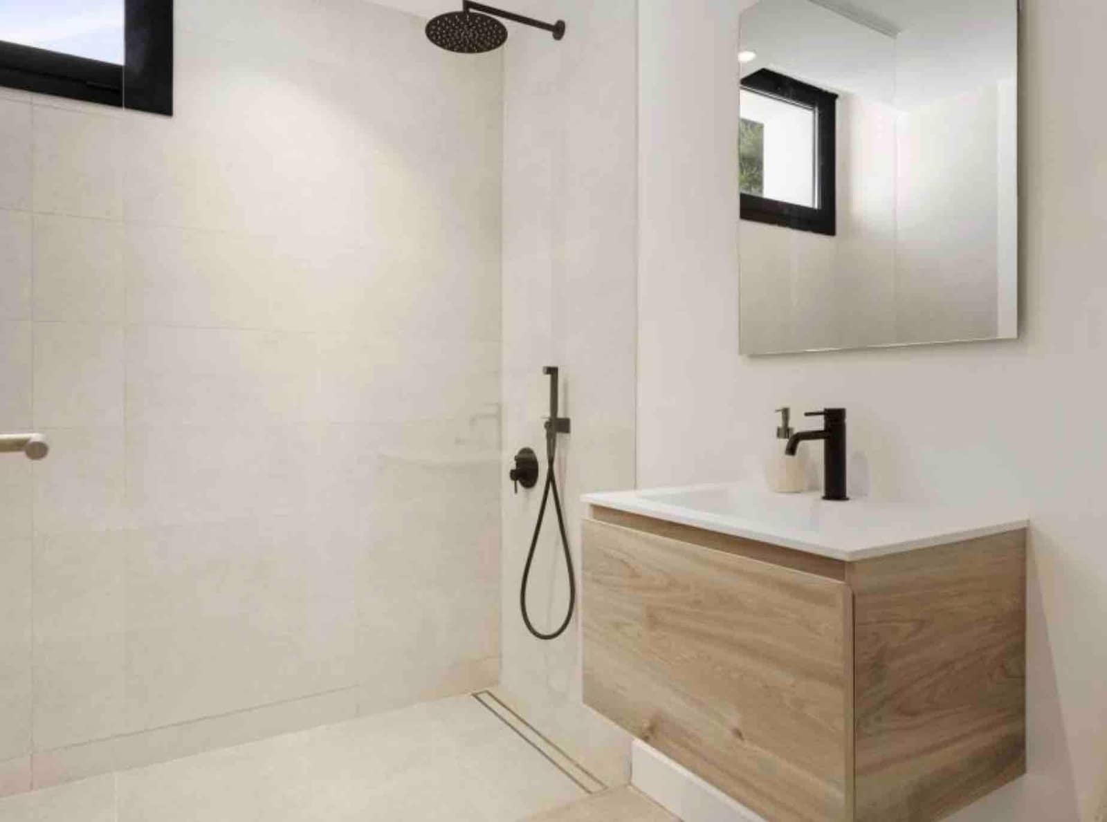 5 bedroom Villa for sale in Marbella with pool garage - € 3,450,000 (Ref: 9502458)