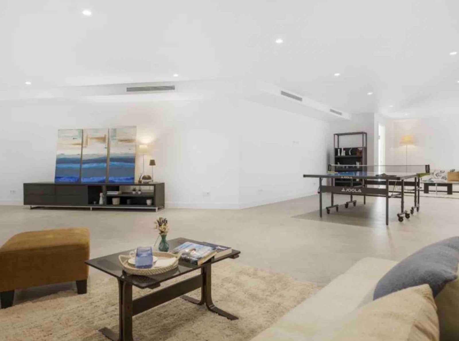 5 bedroom Villa for sale in Marbella with pool garage - € 3,450,000 (Ref: 9502458)