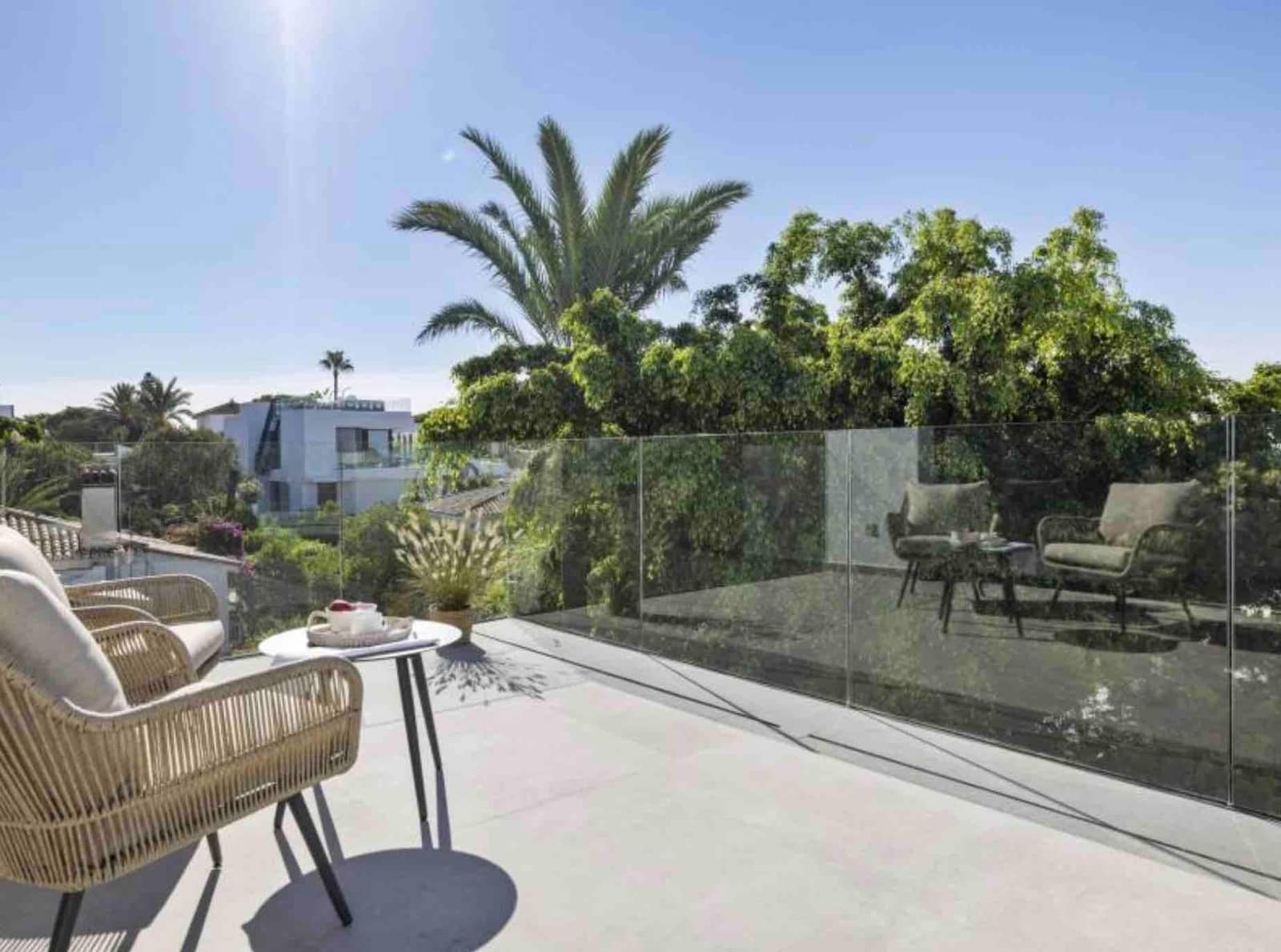 5 bedroom Villa for sale in Marbella with pool garage - € 3,450,000 (Ref: 9502458)