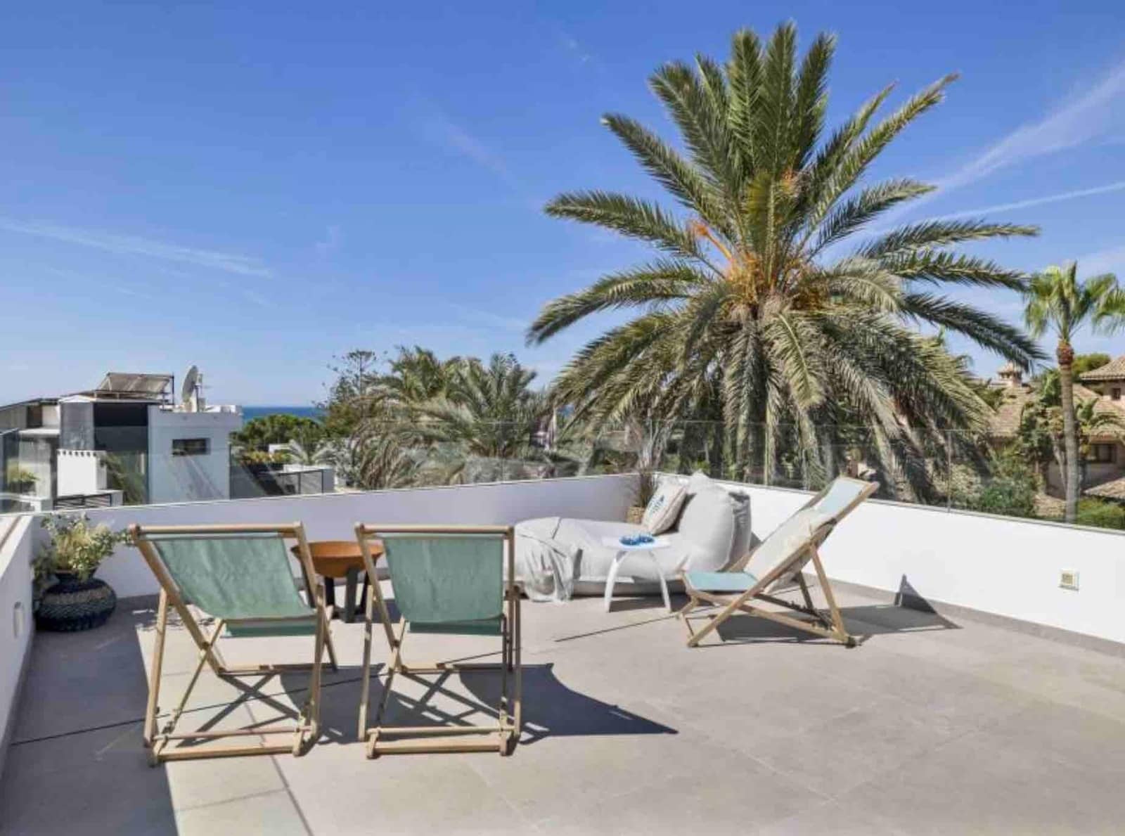 5 bedroom Villa for sale in Marbella with pool garage - € 3,450,000 (Ref: 9502458)