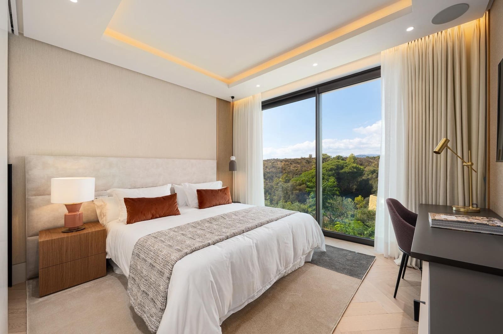 5 sypialnia Willa na sprzedaż w Marbella z basenem garażem - 14 995 000 € (Ref: 9536039)