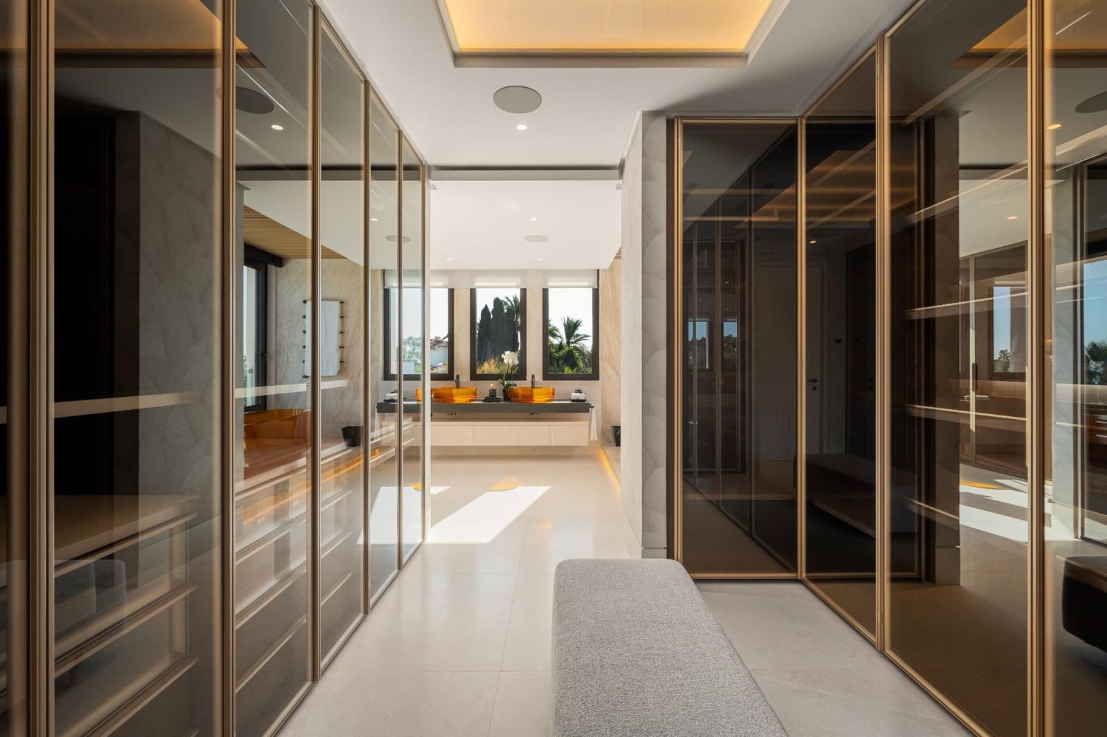 5 sypialnia Willa na sprzedaż w Marbella z basenem garażem - 14 995 000 € (Ref: 9536039)