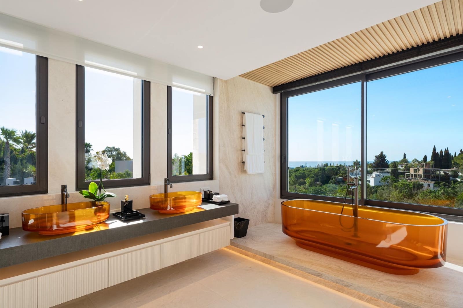 5 sypialnia Willa na sprzedaż w Marbella z basenem garażem - 14 995 000 € (Ref: 9536039)