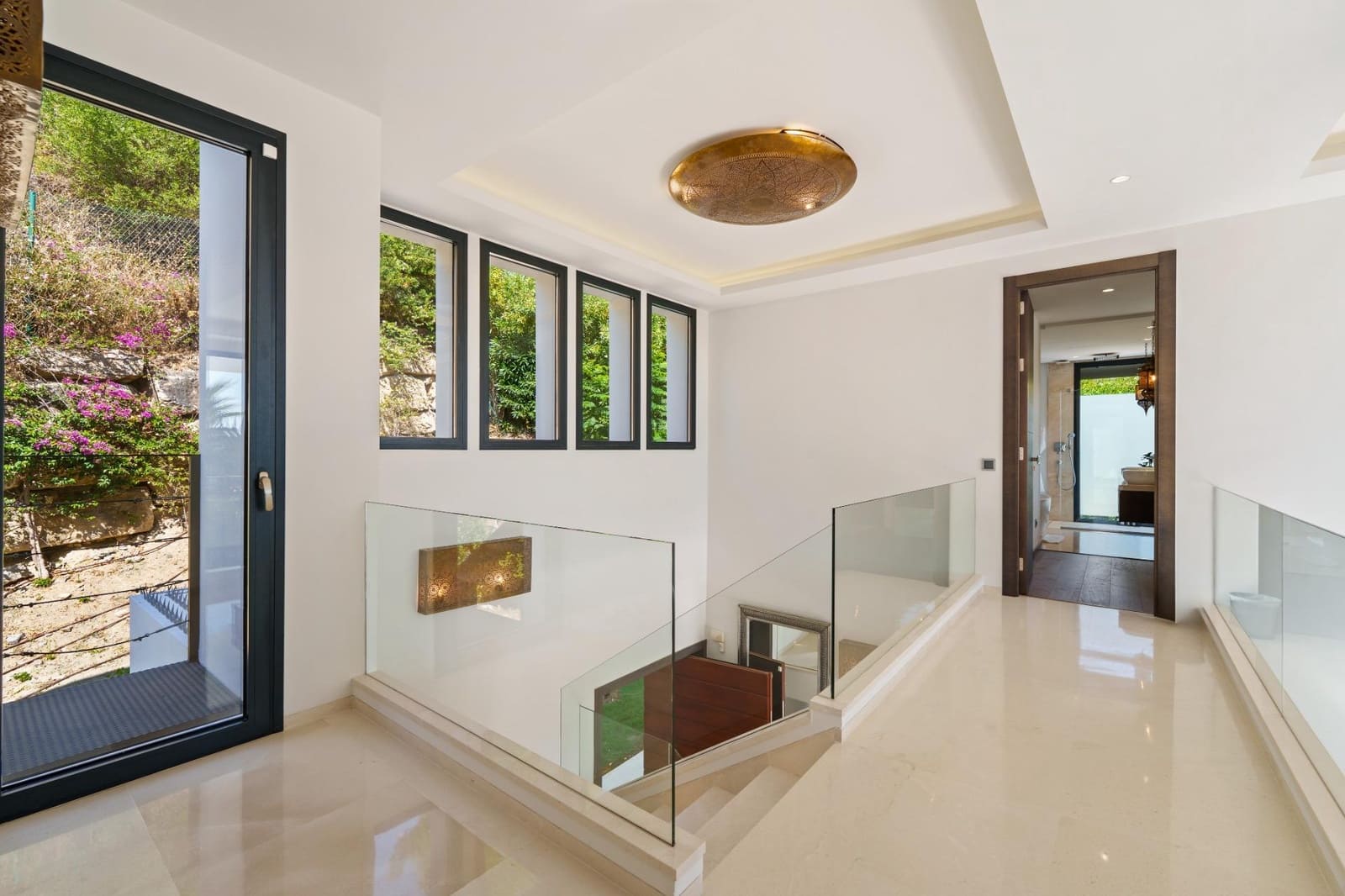 6 bedroom Villa for sale in Nueva Andalucia with pool garage - € 4,190,000 (Ref: 9536043)