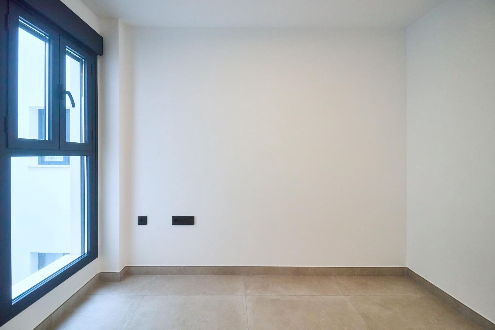 3 makuuhuone Huoneisto vuokrattavana paikassa Fuengirola - 1 750 € (Ref: 9568787)