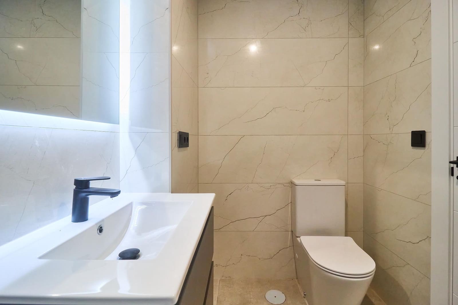 3 makuuhuone Huoneisto vuokrattavana paikassa Fuengirola - 1 750 € (Ref: 9568787)