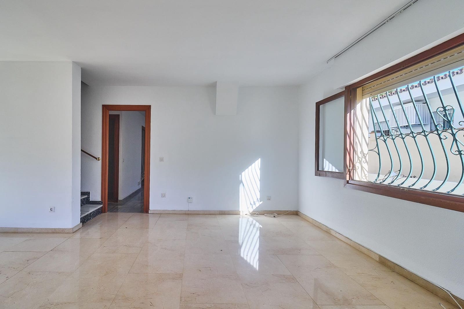 5 soverom Villa til salgs i El Coto med svømmebasseng garasje - € 700 000 (Ref: 9615634)