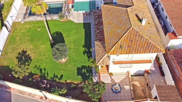 Chalet de 5 habitaciones en El Coto, Mijas en venta con piscina garaje - 700.000 € (Ref: 9615634)