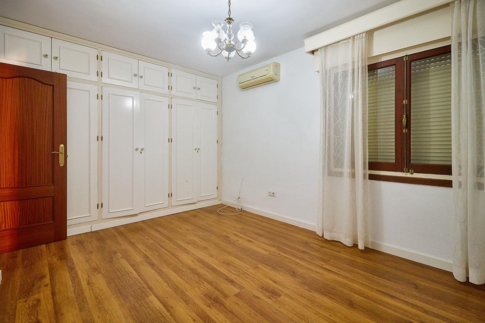 5 soverom Villa til salgs i El Coto med svømmebasseng garasje - € 700 000 (Ref: 9615634)