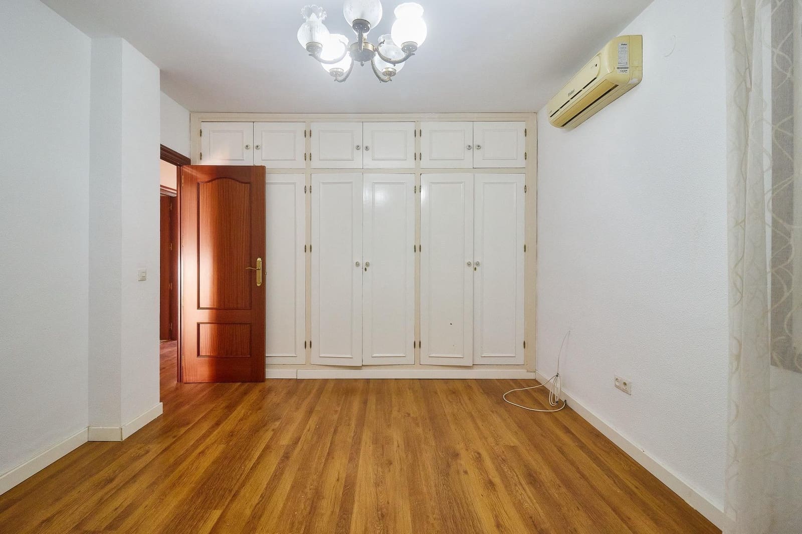 5 soverom Villa til salgs i El Coto med svømmebasseng garasje - € 700 000 (Ref: 9615634)