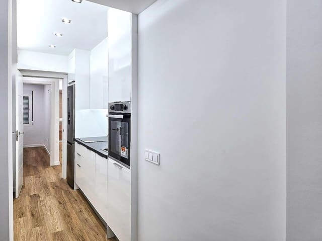 3 makuuhuone Asunto myytävänä paikassa Fuengirola - 299 000 € (Ref: 9666607)