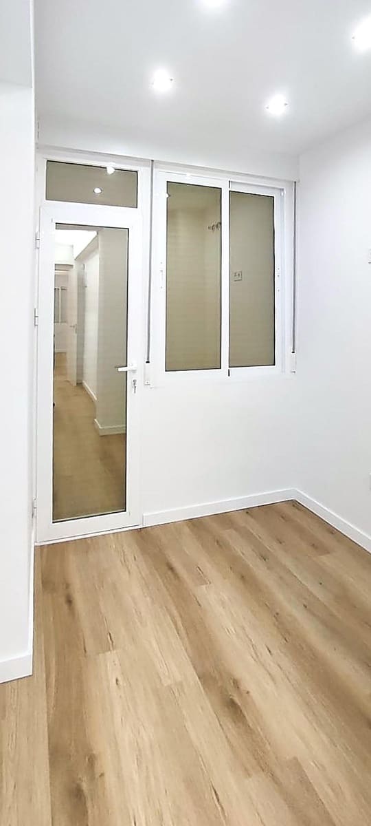 3 bedroom Flat for sale in Fuengirola - € 299,000 (Ref: 9666607)