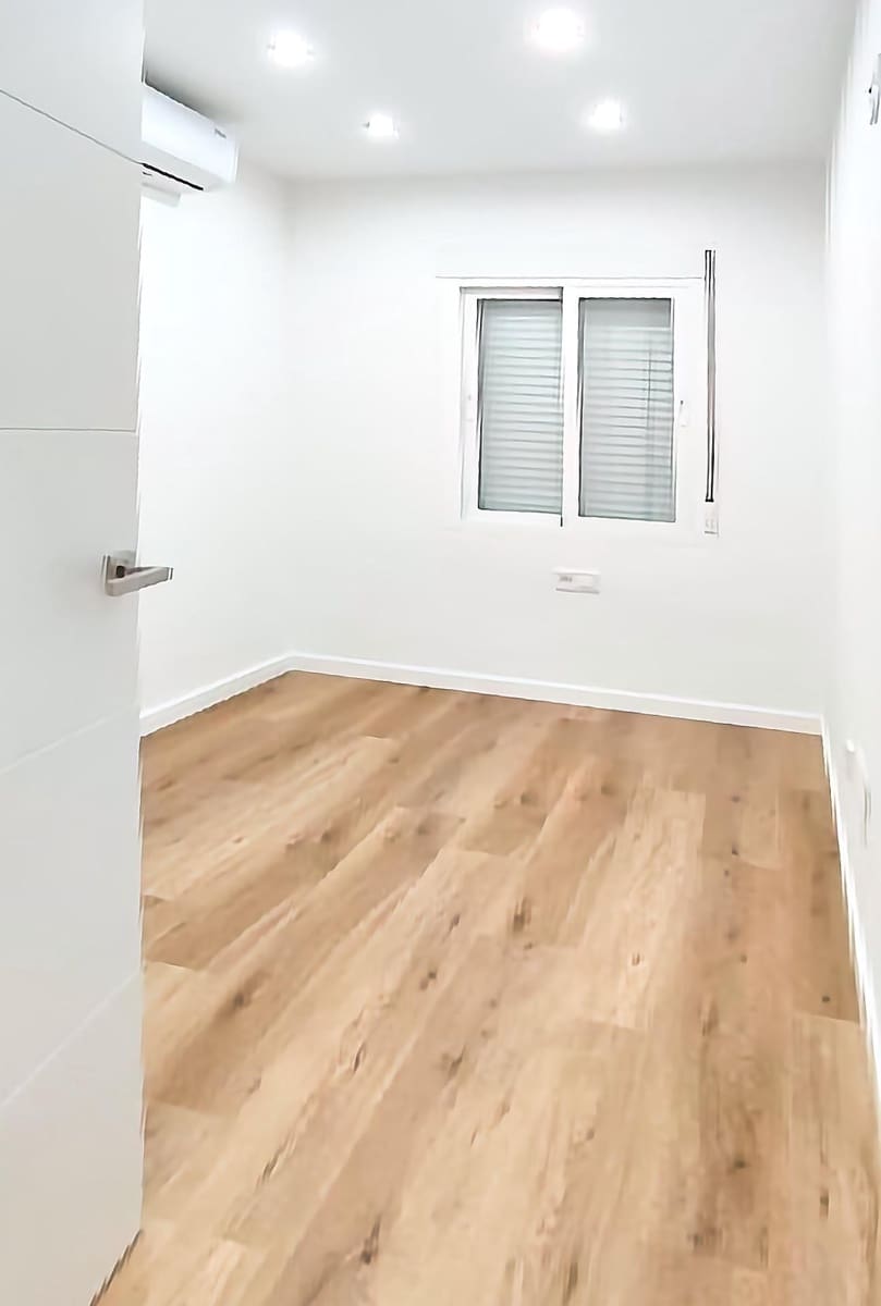 3 bedroom Flat for sale in Fuengirola - € 299,000 (Ref: 9666607)