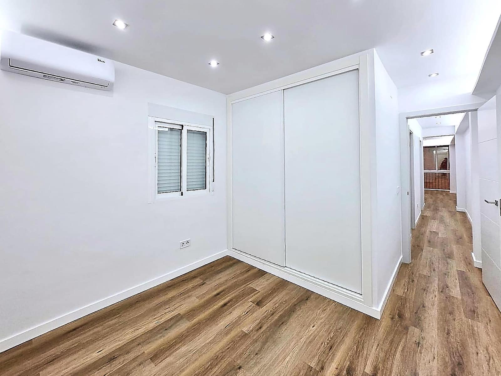 3 bedroom Flat for sale in Fuengirola - € 299,000 (Ref: 9666607)