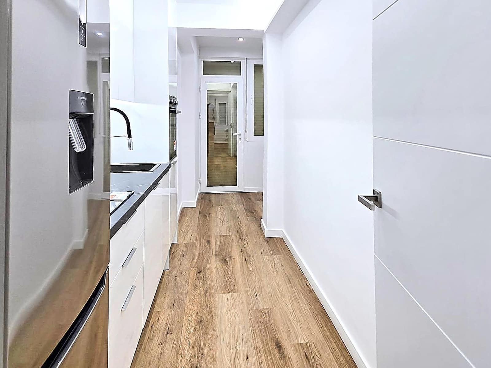 3 bedroom Flat for sale in Fuengirola - € 299,000 (Ref: 9666607)