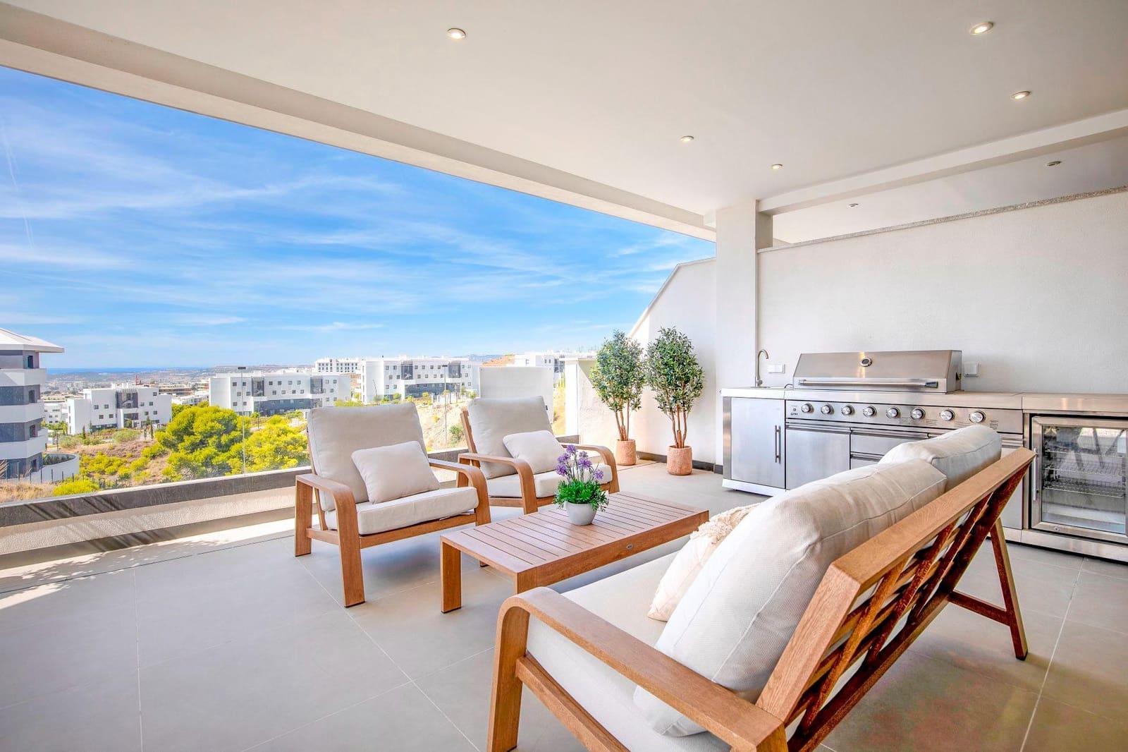 3 sypialnia Apartament na sprzedaż w Benalmadena z basenem garażem - 786 000 € (Ref: 9698880)