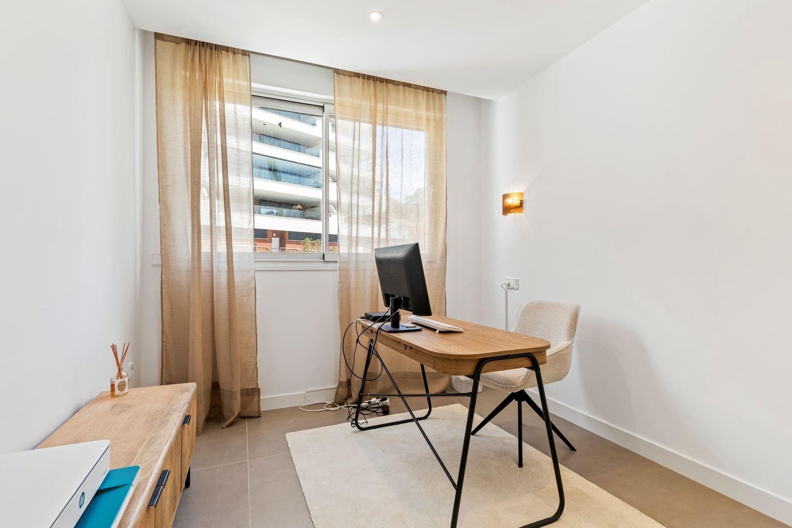 3 sypialnia Apartament na sprzedaż w Benalmadena z basenem garażem - 786 000 € (Ref: 9698880)