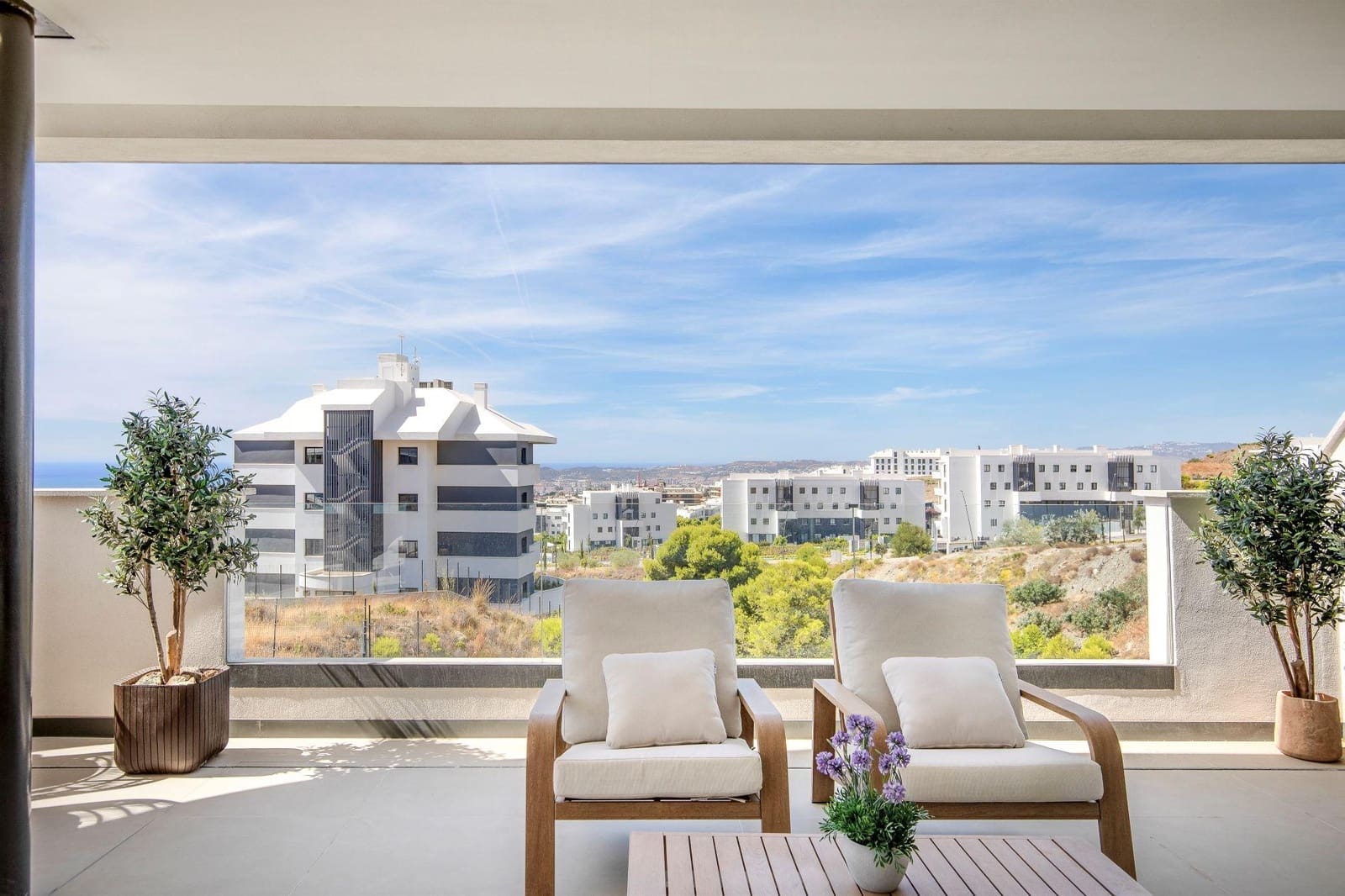 3 sypialnia Apartament na sprzedaż w Benalmadena z basenem garażem - 786 000 € (Ref: 9698880)