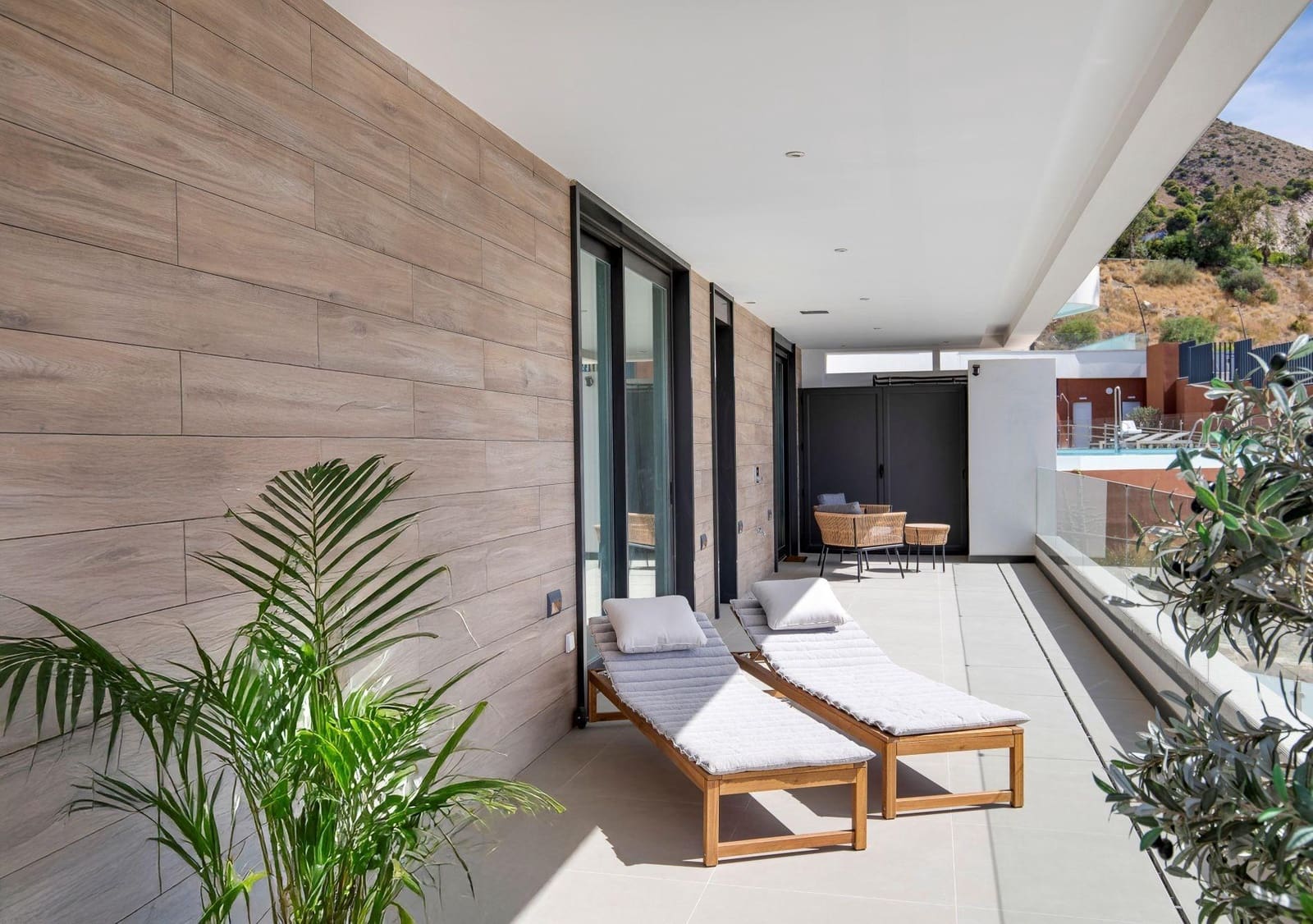 3 sypialnia Apartament na sprzedaż w Benalmadena z basenem garażem - 786 000 € (Ref: 9698880)