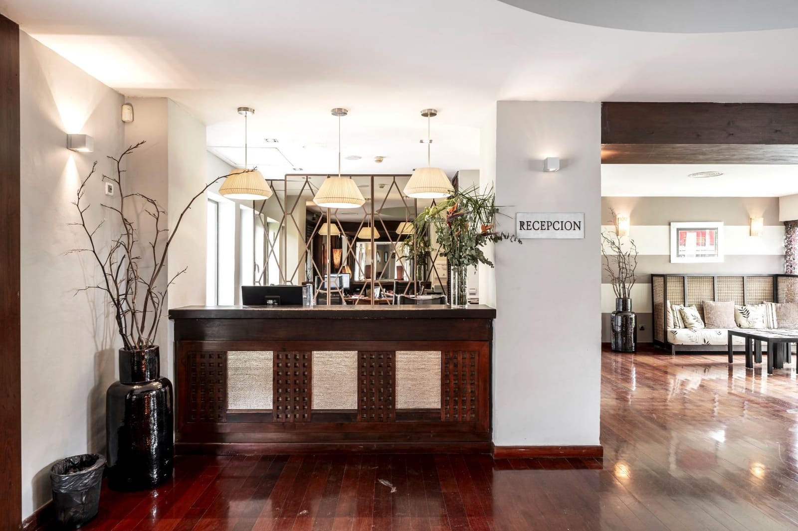 5 sypialnia Willa na sprzedaż w El Paraiso z basenem garażem - 1 950 000 € (Ref: 9773170)