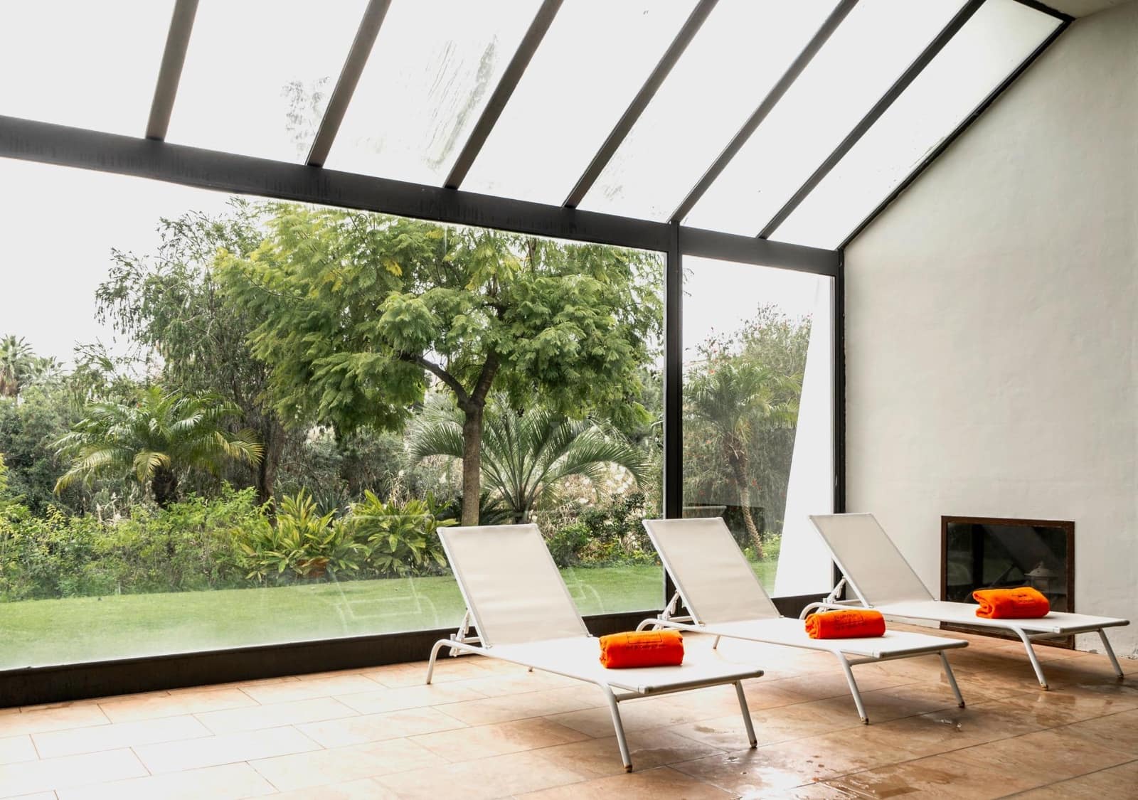 5 sypialnia Willa na sprzedaż w El Paraiso z basenem garażem - 1 950 000 € (Ref: 9773170)