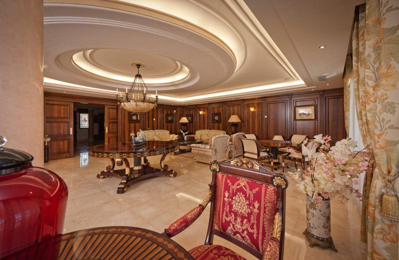 7 bedroom Villa for sale in Mijas with pool garage - € 5,600,000 (Ref: 9780678)