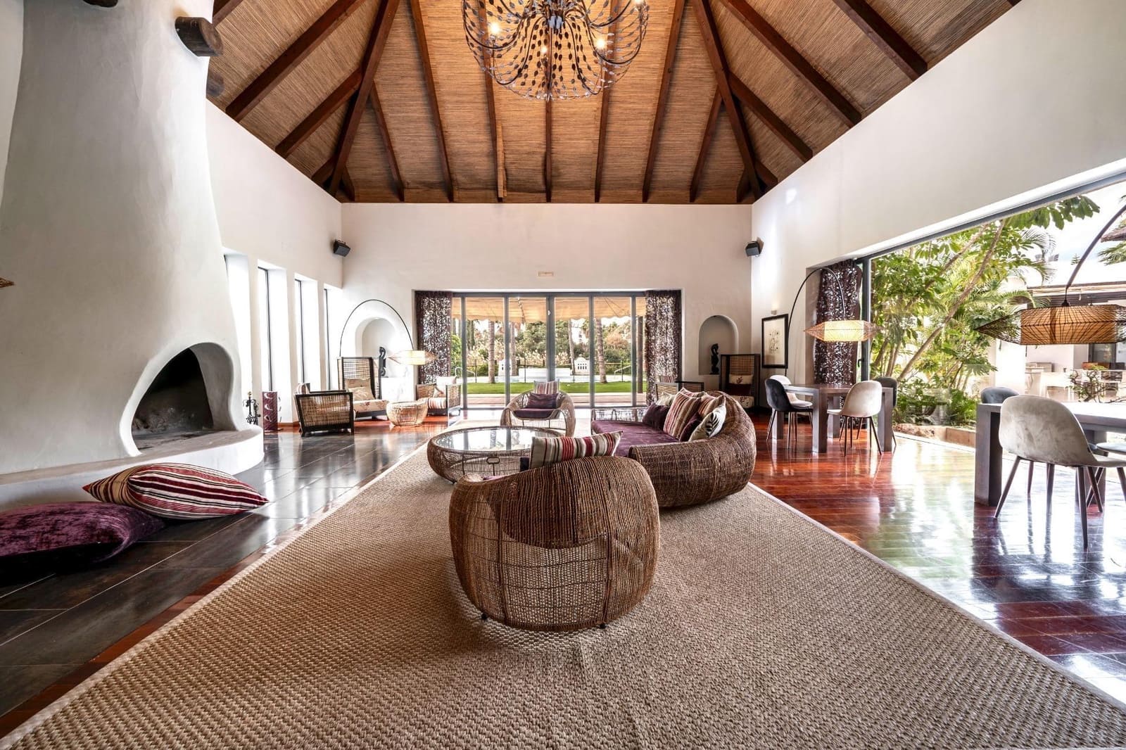 5 camera da letto Villa in vendita in El Paraiso con piscina garage - 2.100.000 € (Rif: 9788493)