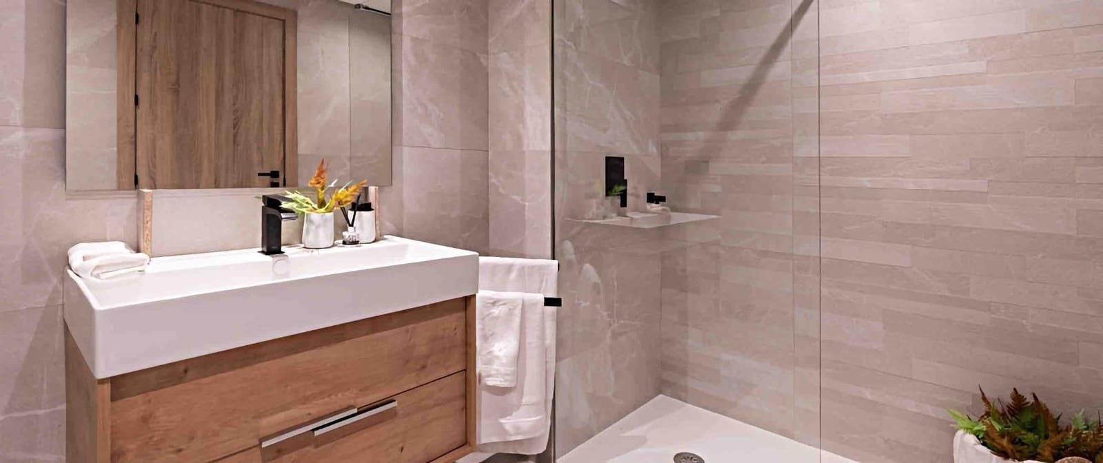 3 sypialnia Apartament na sprzedaż w Istan z basenem garażem - 545 000 € (Ref: 9788494)