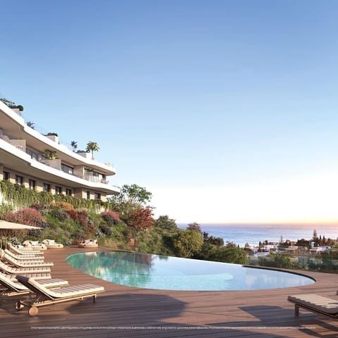 Adosado de 3 habitaciones en Fuengirola en venta con piscina garaje - 1.085.000 € (Ref: 9825365)