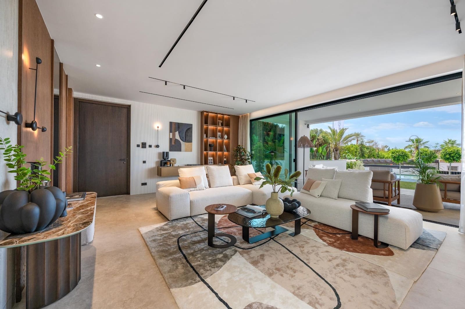 6 bedroom Villa for sale in Marbella with pool garage - € 4,995,000 (Ref: 9849494)