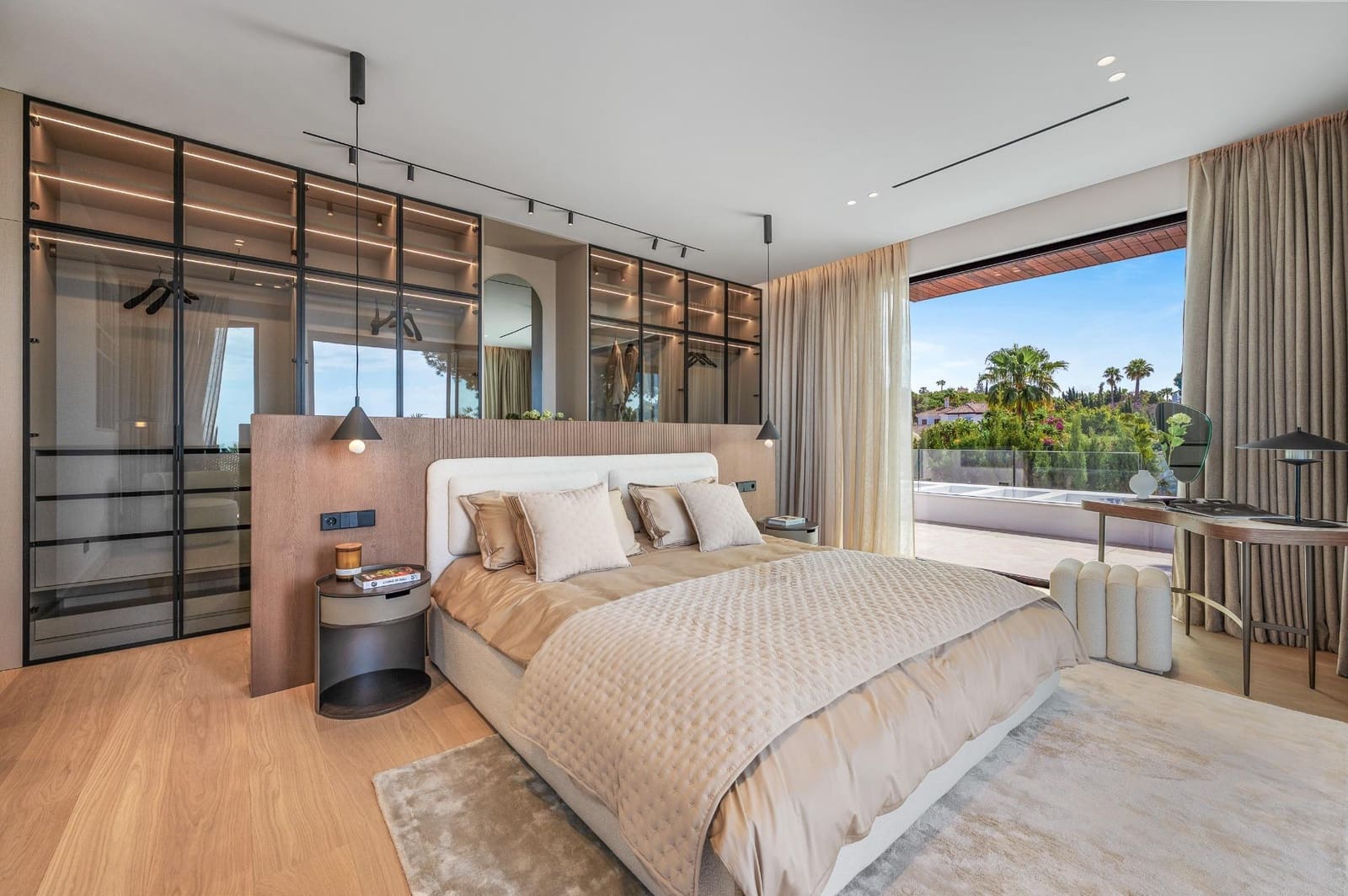 6 bedroom Villa for sale in Marbella with pool garage - € 4,995,000 (Ref: 9849494)