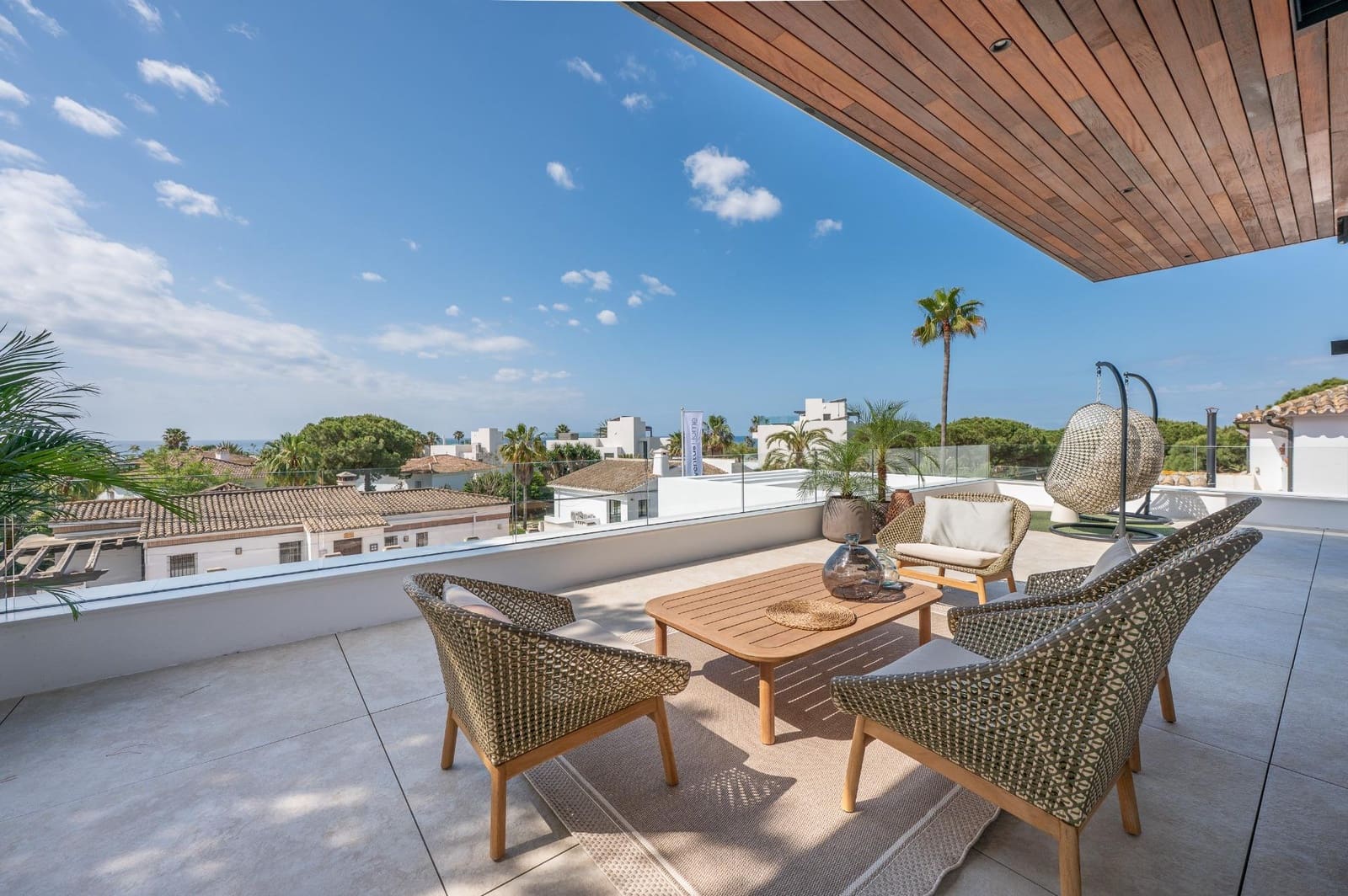 6 bedroom Villa for sale in Marbella with pool garage - € 4,995,000 (Ref: 9849494)