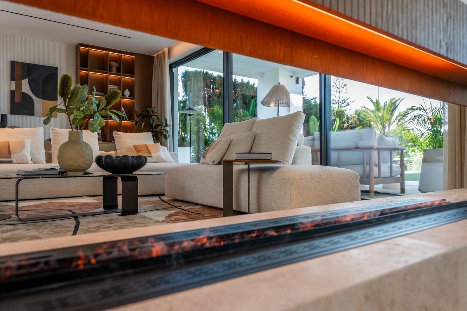 6 bedroom Villa for sale in Marbella with pool garage - € 4,995,000 (Ref: 9849494)